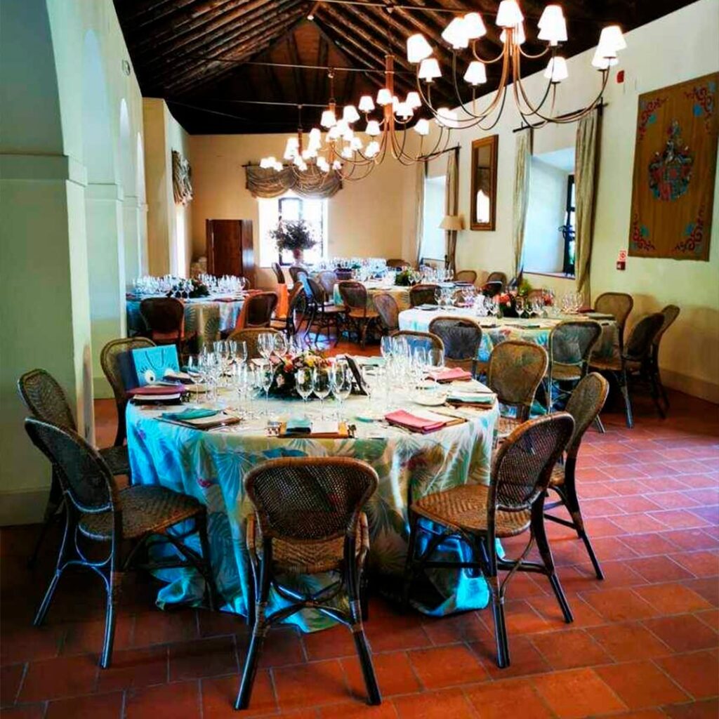Eventos-Salones-interiores-Caserio-Lobones-Eventos-en-Madrid-y-Segovia